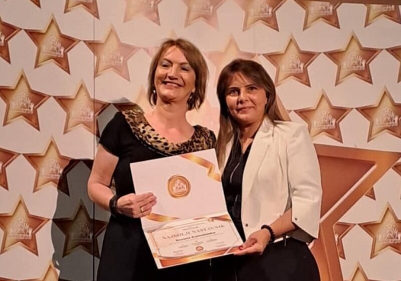  Сузана Ќелешоска од ООУ „Мурат Лабуништи“ од Лабуништа е прогласена за најдобар Просветен работник на годината за учебната 2024/25 година