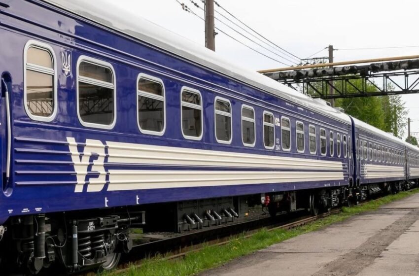  Руски напади ги запреа возовите во Украина