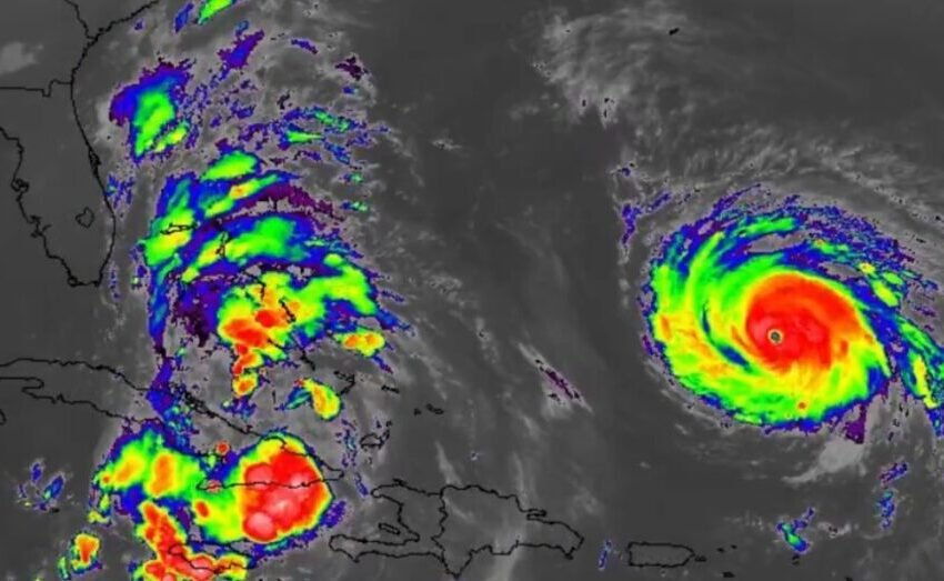  Ураганот Умберто стигна во близина на јужното крајбрежје на САД