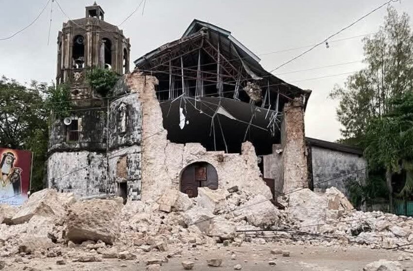  ВИДЕО: Најмалку 60 загинати во земјотресот на Филипини