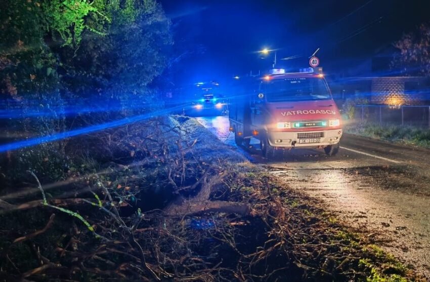  Невреме ја погоди Хрватска: Илјадници луѓе останаа без струја