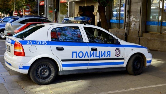 Страшна семејна трагедија во Бугарија: Маж си ги убил мајката, сестрата и тетката, а потоа ја запалил куќата