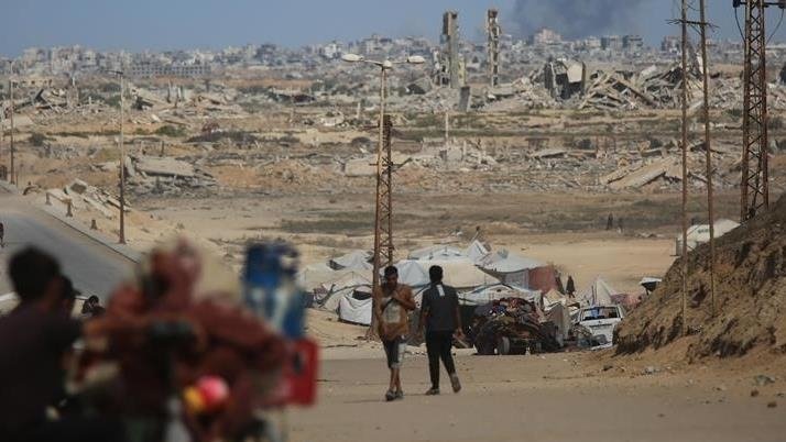  Стапи на сила договорот за прекин на огнот во Газа, со што се стави крај на двегодишната израелска војна