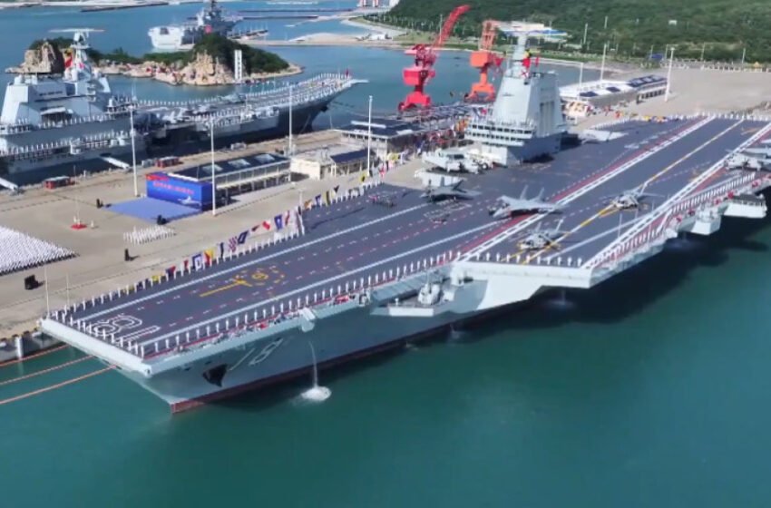  [ВИДЕО] Заплови „Фуџијан“, најновиот и најмоќен кинески носач на авиони