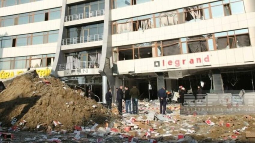  Експлозија го потресе центарот на Баку, има повредени