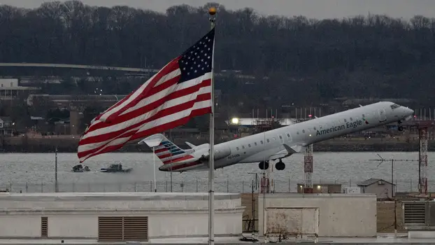  Закана за бомба во авион? Драма во Вашингтон: Сите летови одложени…