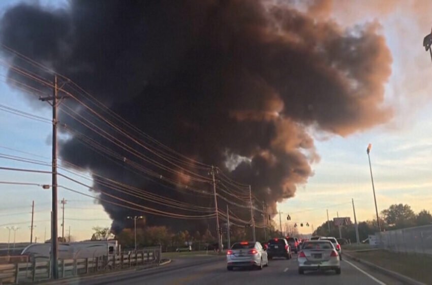  Трагедија во Кентаки, САД – најмалку тројца загинати во пад на товарен авион