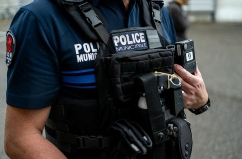  Автомобил удри во пешаци во југозападна Франција, неколку повредени