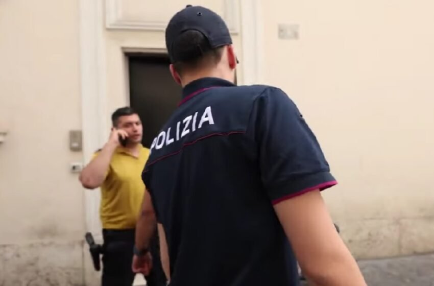  Се судрија училишен автобус и автомобил во Торино – едно лице загина, 20 ученици повредени