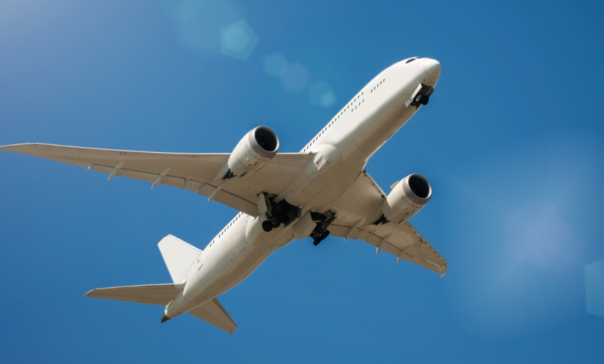  Избегната огромна трагедија: Патнички авион за малку ќе се судрел со американски воен авион над Карибите