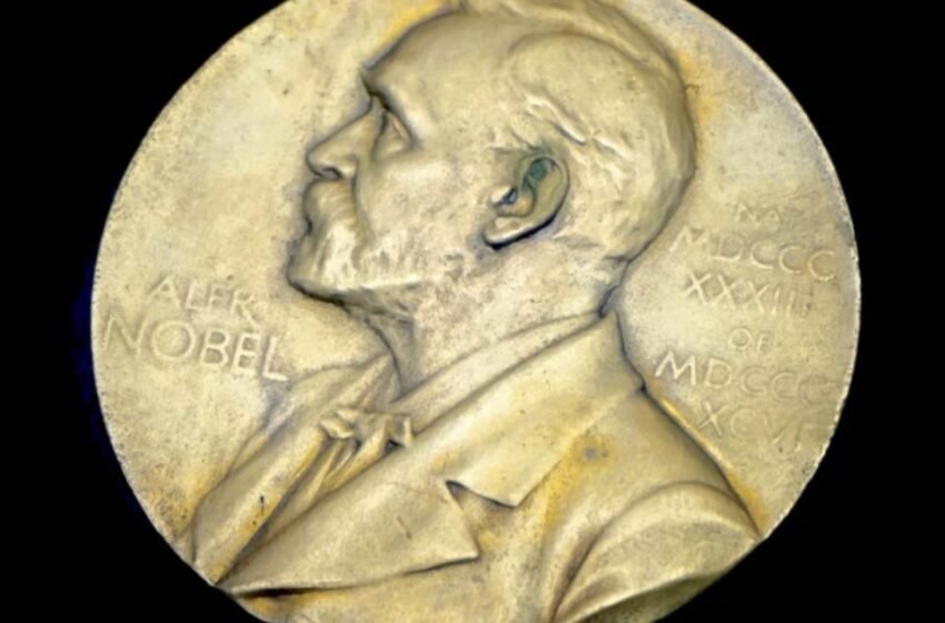  Венецуелскaта добитничка на Нобелова награда му ја посвети наградата на Трамп – не може да ја подигне поради забрана за патување