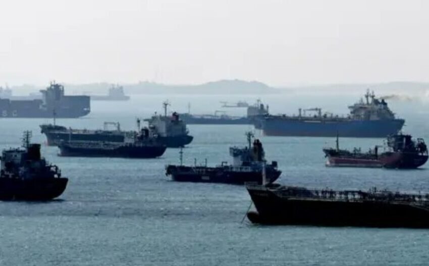  САД ја опколија Венецуела – Трамп: Наредувам целосна блокада на сите танкери за нафта