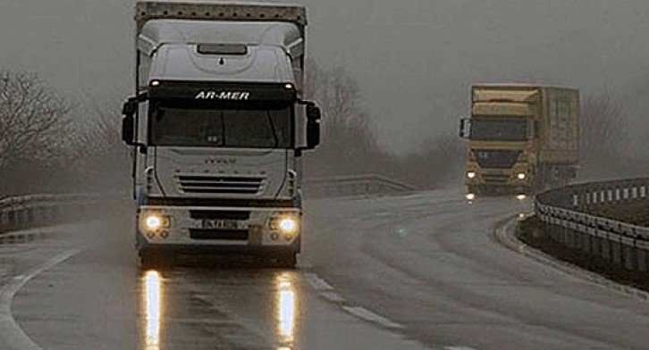  Транспортерите од Србија и БиХ продолжуваат со блокадата на граничниот товарен транспорт петти ден по ред