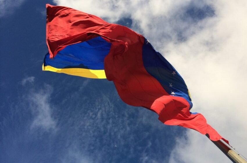  Трамп и привремениот претседател на Венецуела имаа „позитивен телефонски разговор“