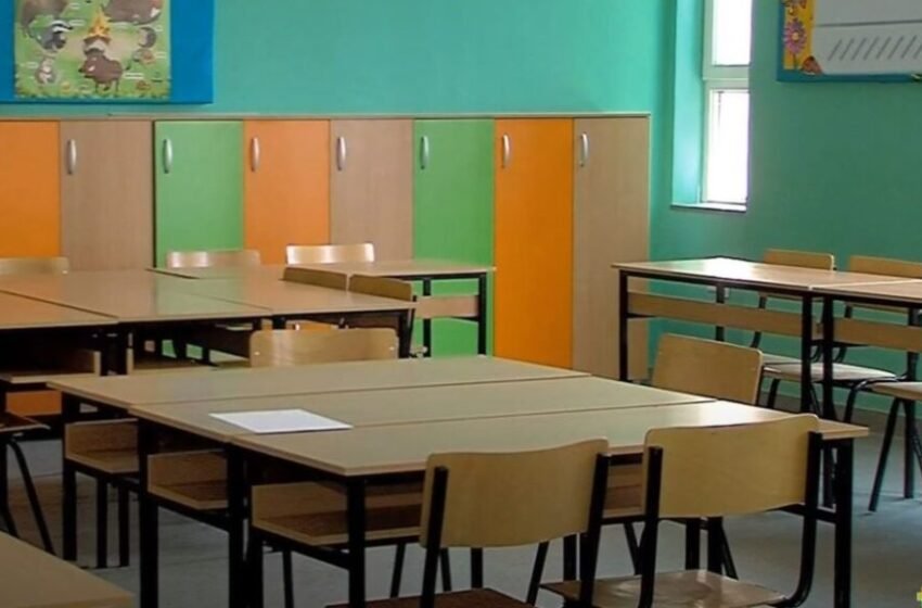  Кај ученик од Сребреница пронајден „список за убивање“