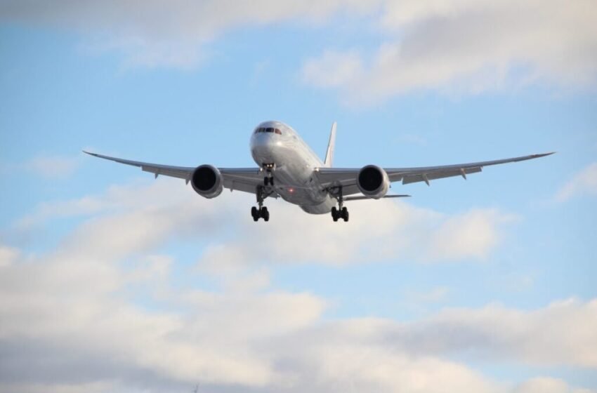  Поскапуваат авионските билети меѓу Азија и Европа по затворањето на центри на Блискиот Исток