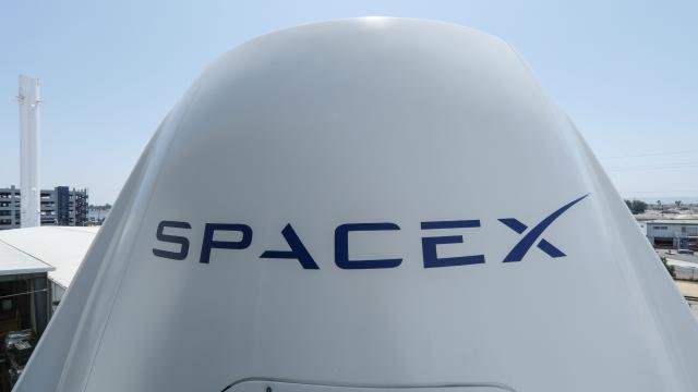  Откажано полетувањето на „Старшип“ на SpaceX, проблем со моторите го прекина лансирањето во последна секунда